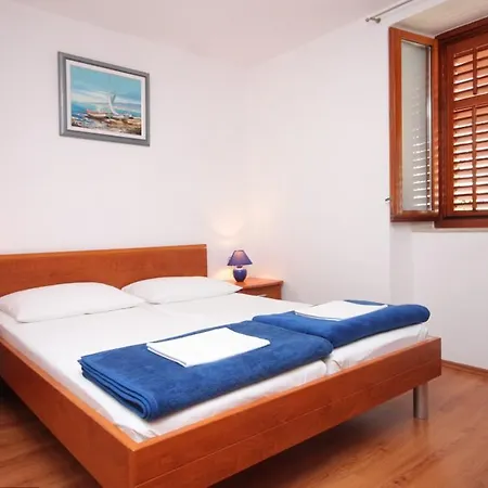 7941b * Mali Lošinj